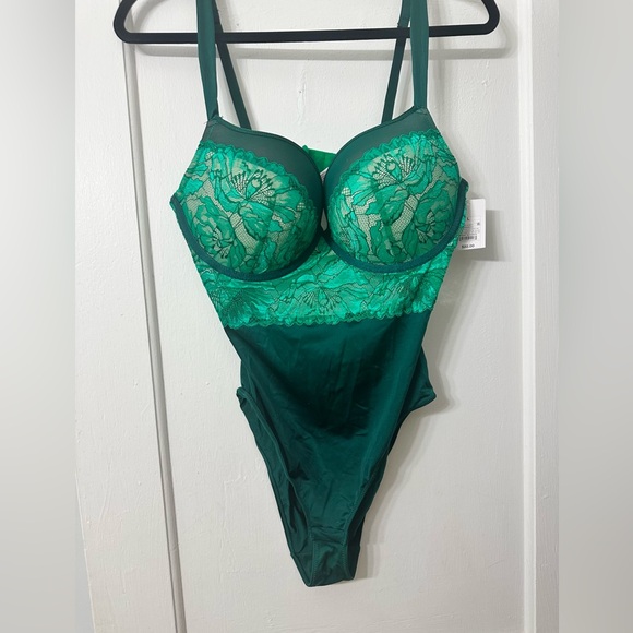 NWT Women's Emerald Green Lace Push-Up Bodysuit - Picture 1 of 6
